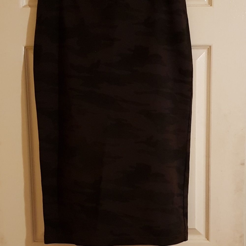 Skirt 29 inches long
